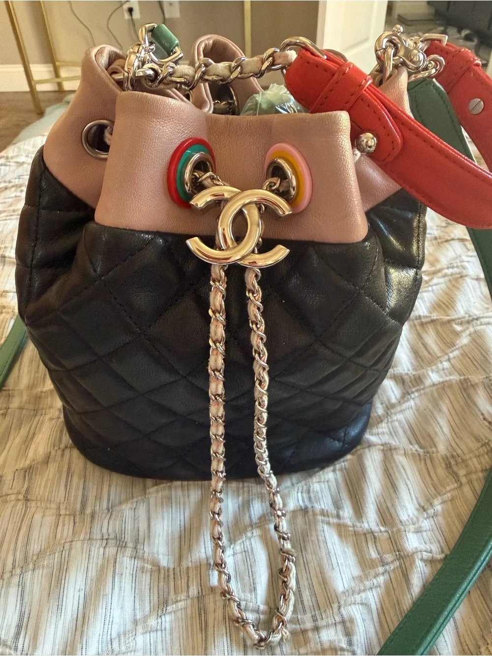 CHANEL bucket bag